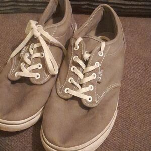 🤠VANS Women's Size 9